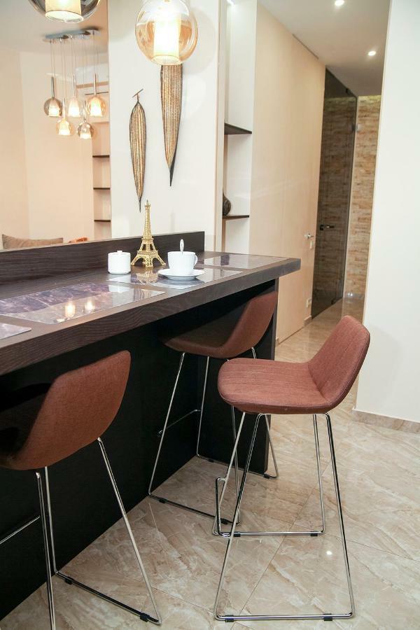 Apartment Luxe Paris Одесса Экстерьер фото